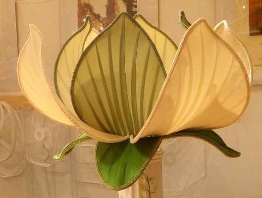 Re-covered lotus leaf lampshade